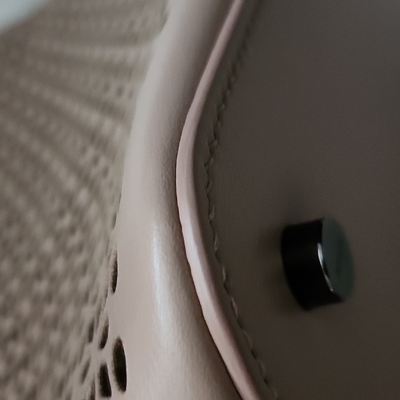 Alaia bucket bag - Picture 8 of 12